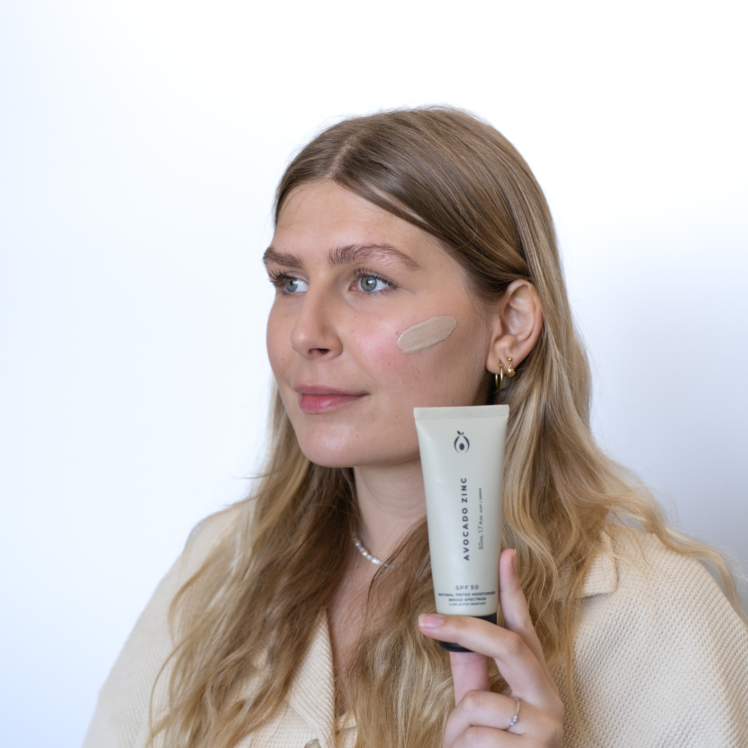 Avocado Zinc SPF 50 Natural Tinted Moisturiser, Light