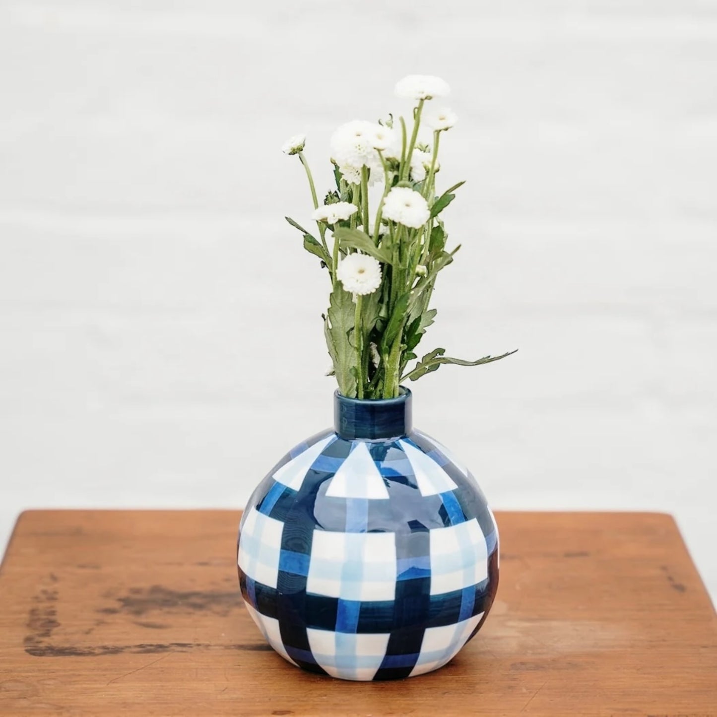 Noss & Co Round Bud Vase, Navy & Cornflower Gingham