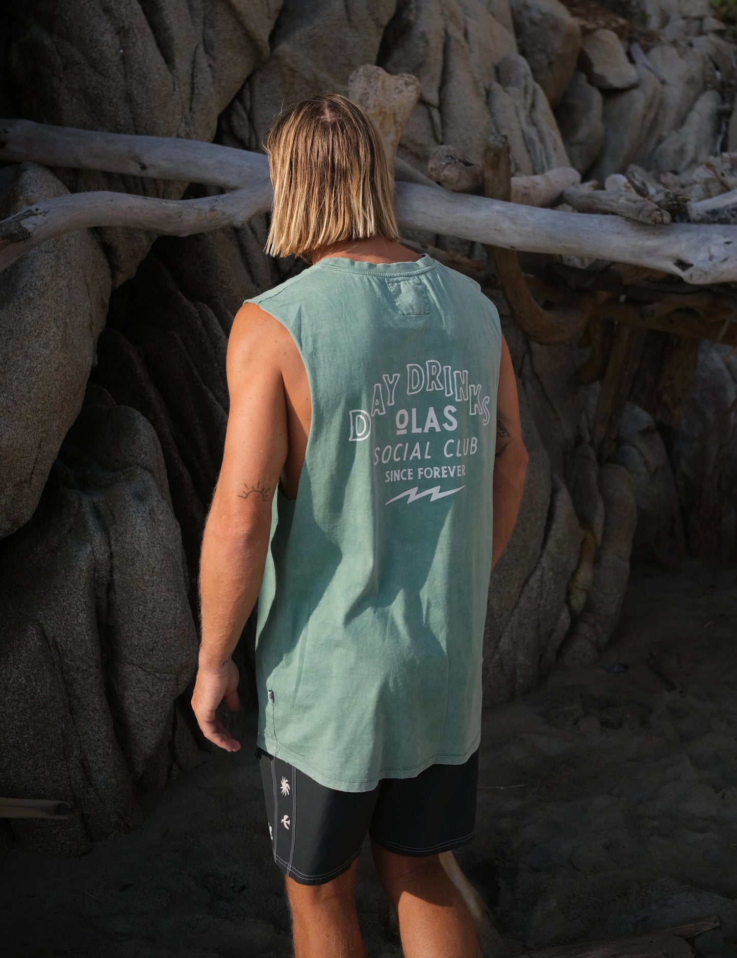 Olas Supply Co. Day Drinks Tank