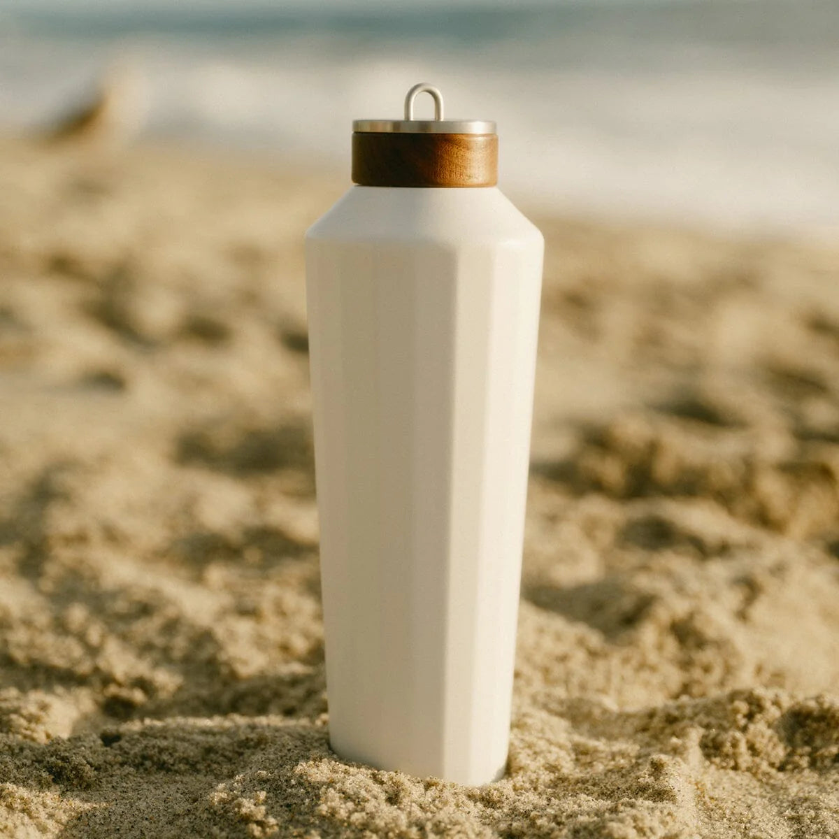 Business & Pleasure Hemingway 750ml Flask, Antique White