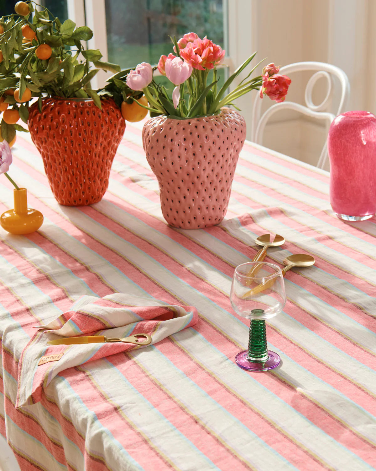 Kip & Co Pineberry Vase, Pink