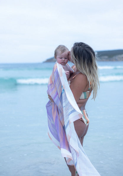 Ella Boylan Muslin Wrap, Hallucinations