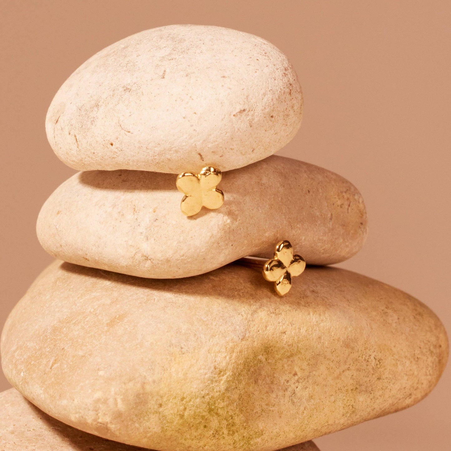 Agapée Laeta Stud Earrings