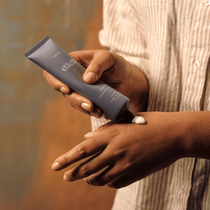 Etikette Hand Cream Larapinta in Sandalwood & Pepperberry