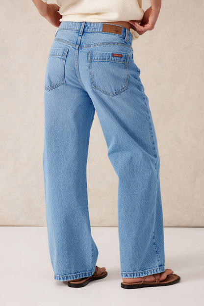 Ceres Life Frankie Loose Straight Jean, Mid Blue Wash