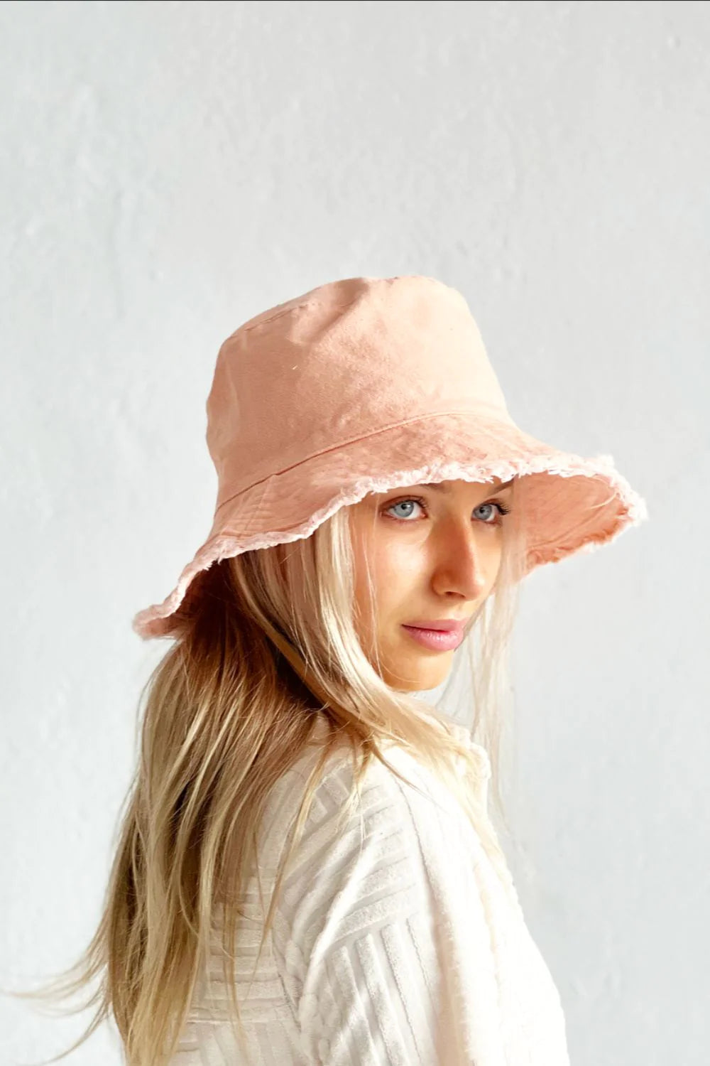 Mosk Melbourne Frayed Bucket Hat, Peach